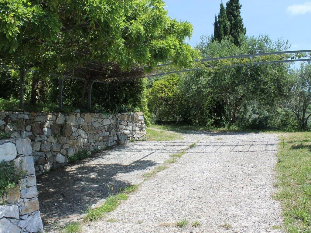 Cottage La Casa Del Pittore Reggimonti Exterior photo